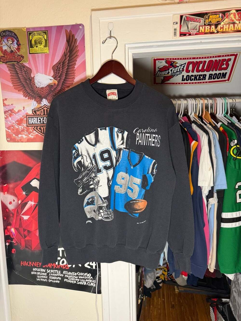 Vintage 90s Carolina Panthers Nutmeg Sweatshirt Size M